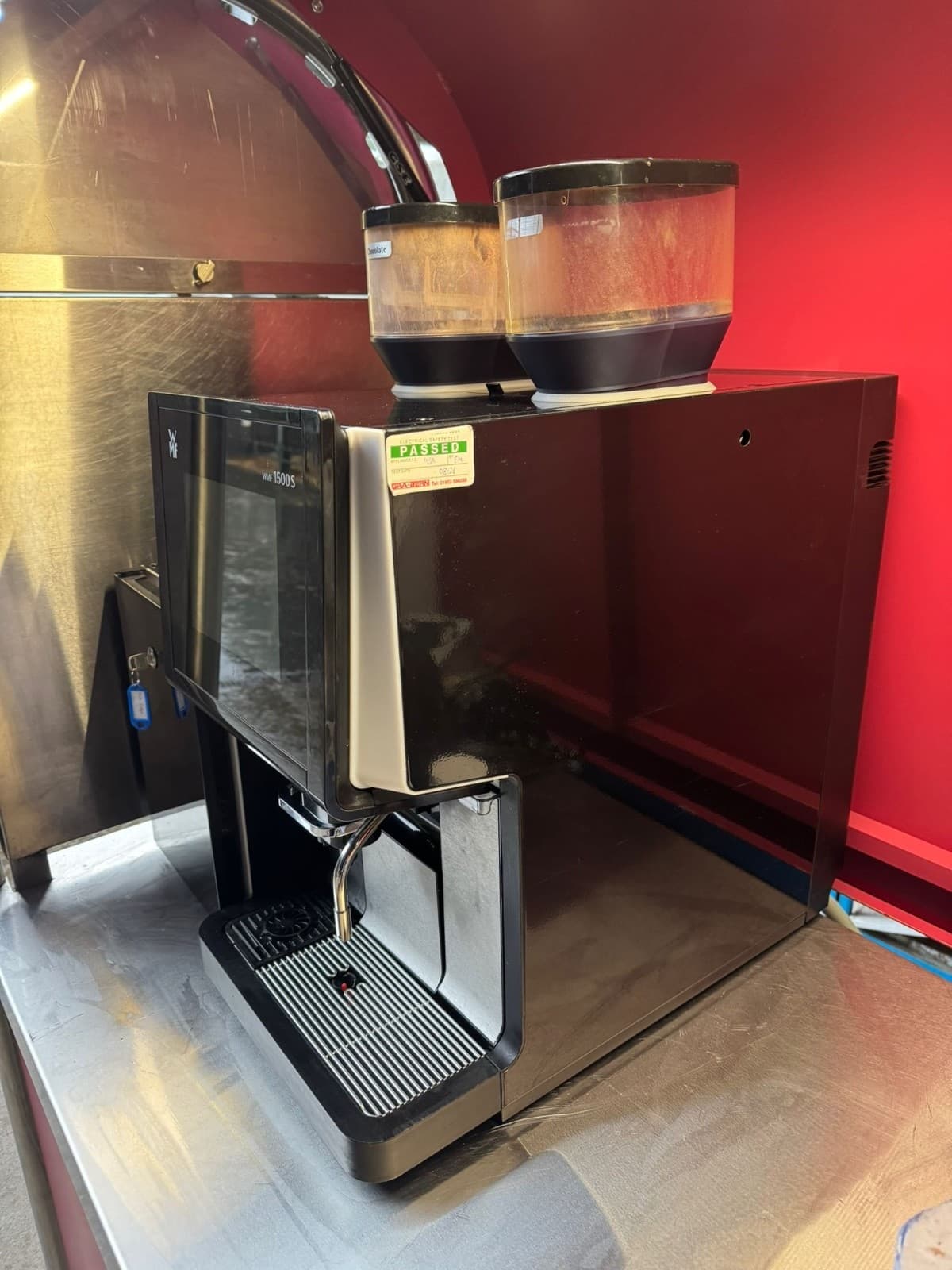 WMF 1500 S Commercial Bean to Cup Coffee Machine + Milk Fridge Fully Refurbished — photo 3